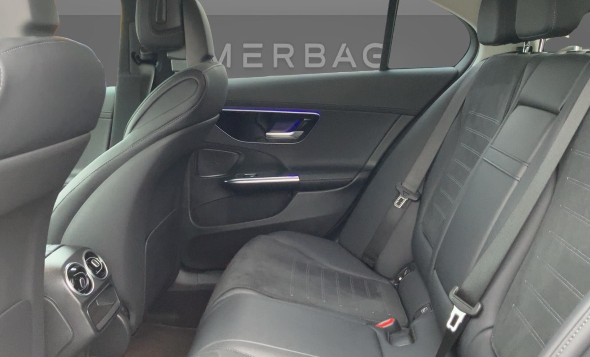 Mercedes-Benz - C 300 de 4MATIC