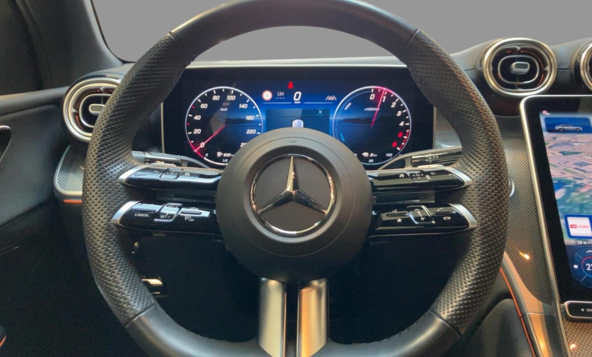 Mercedes-Benz - GLC 300 de 4MATIC Coupé mit EQ Hybrid Technologie