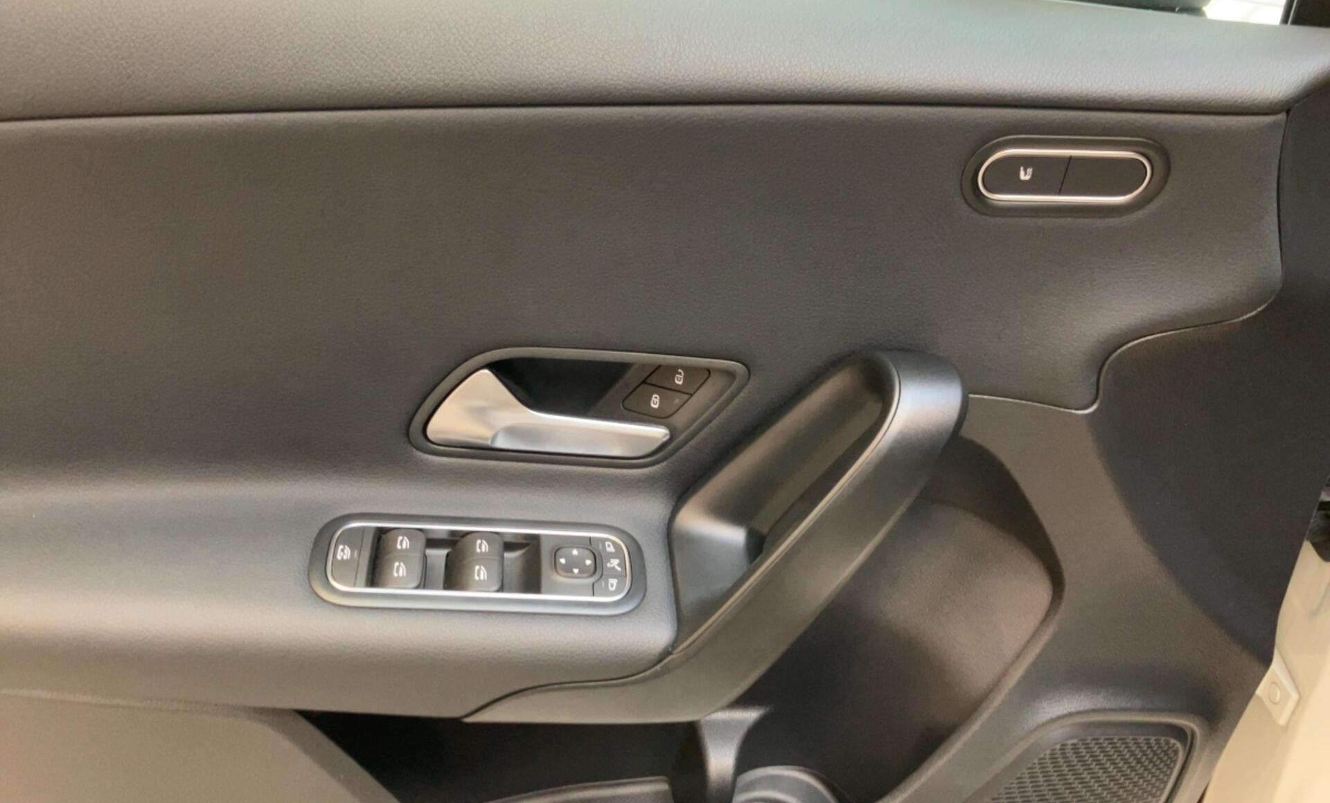 Mercedes-Benz - A 180 d Kompaktlimousine Österreich-Edition