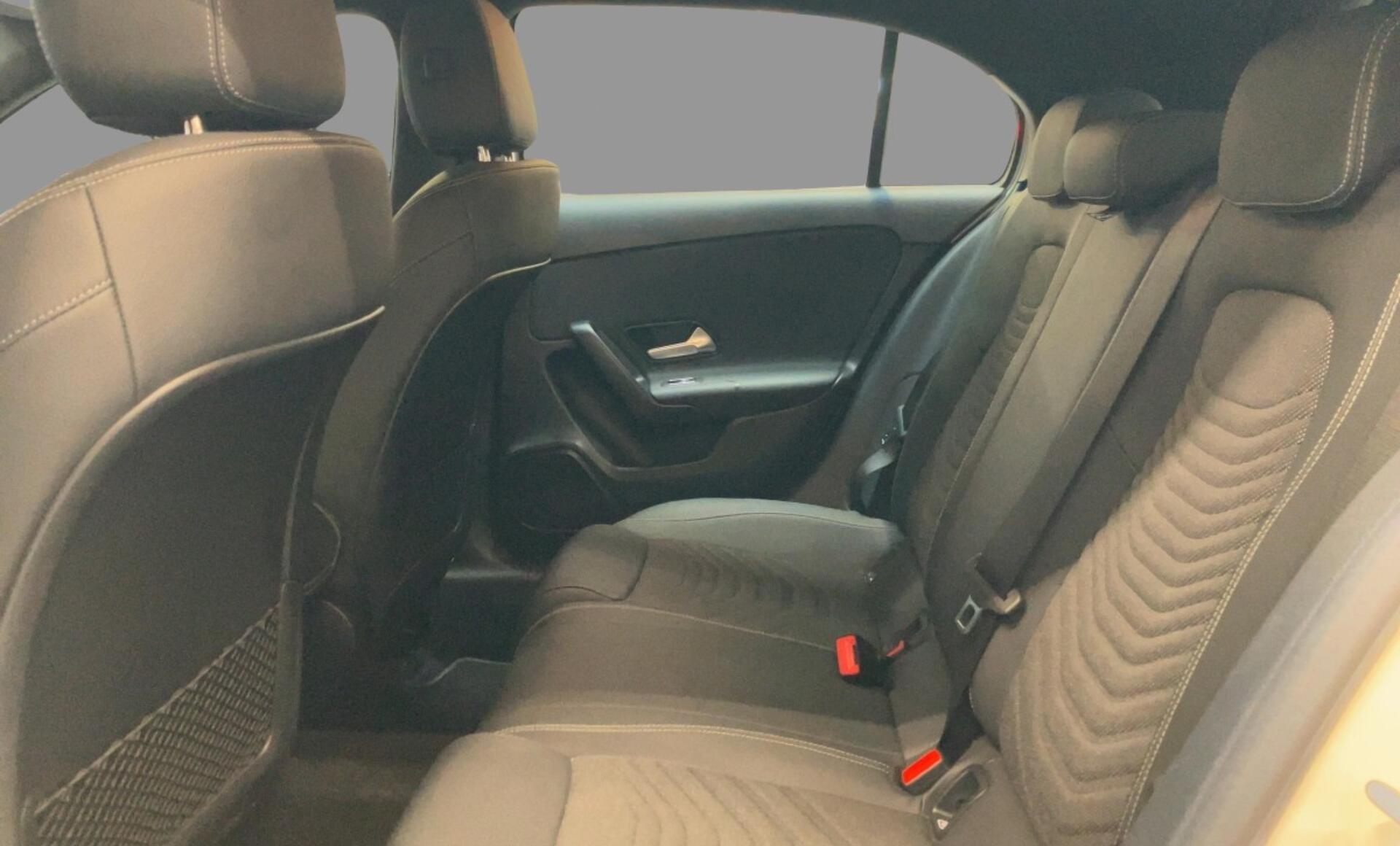 Mercedes-Benz - A 180 d Kompaktlimousine Österreich-Edition