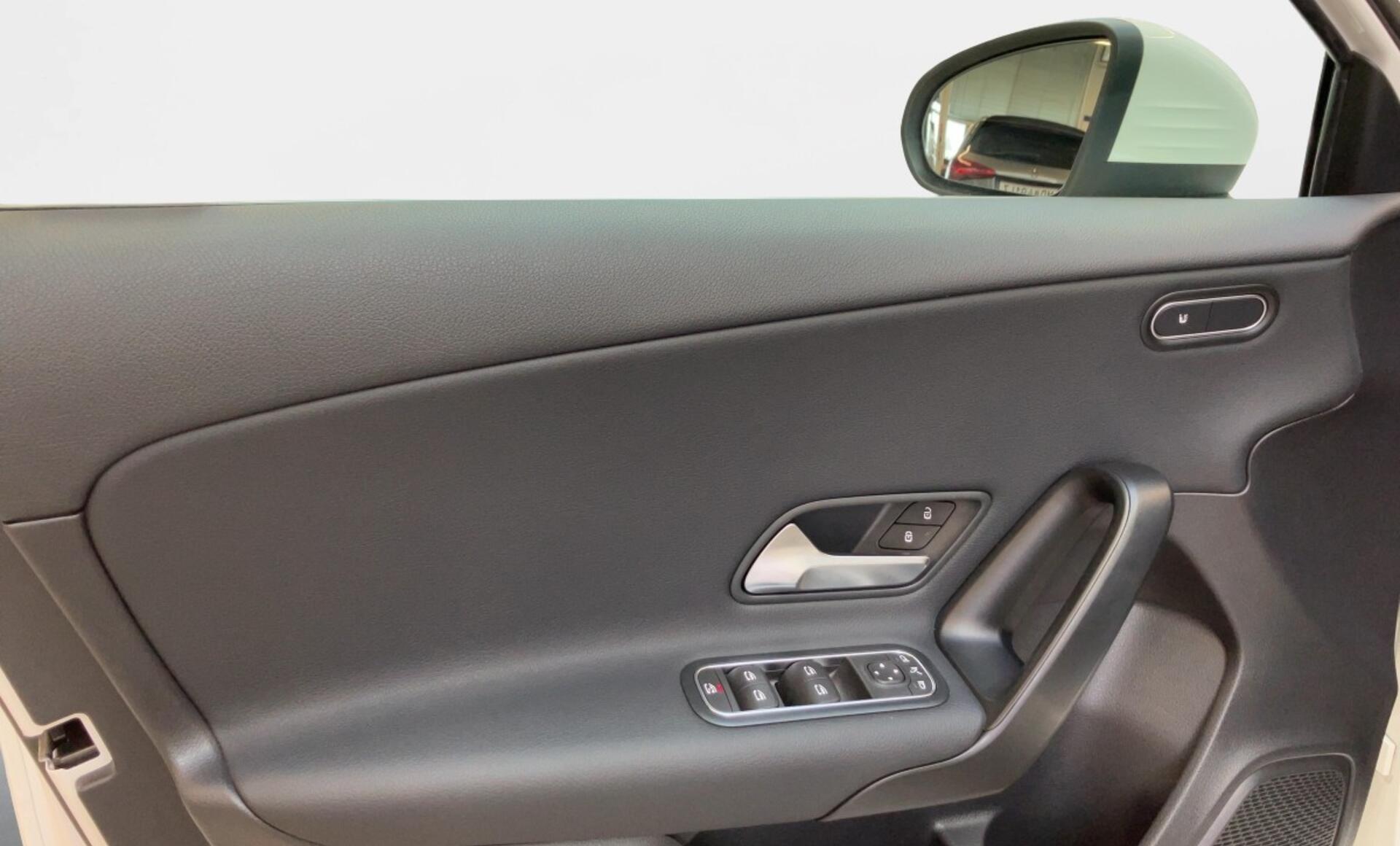 Mercedes-Benz - A 180 d Kompaktlimousine Österreich-Edition