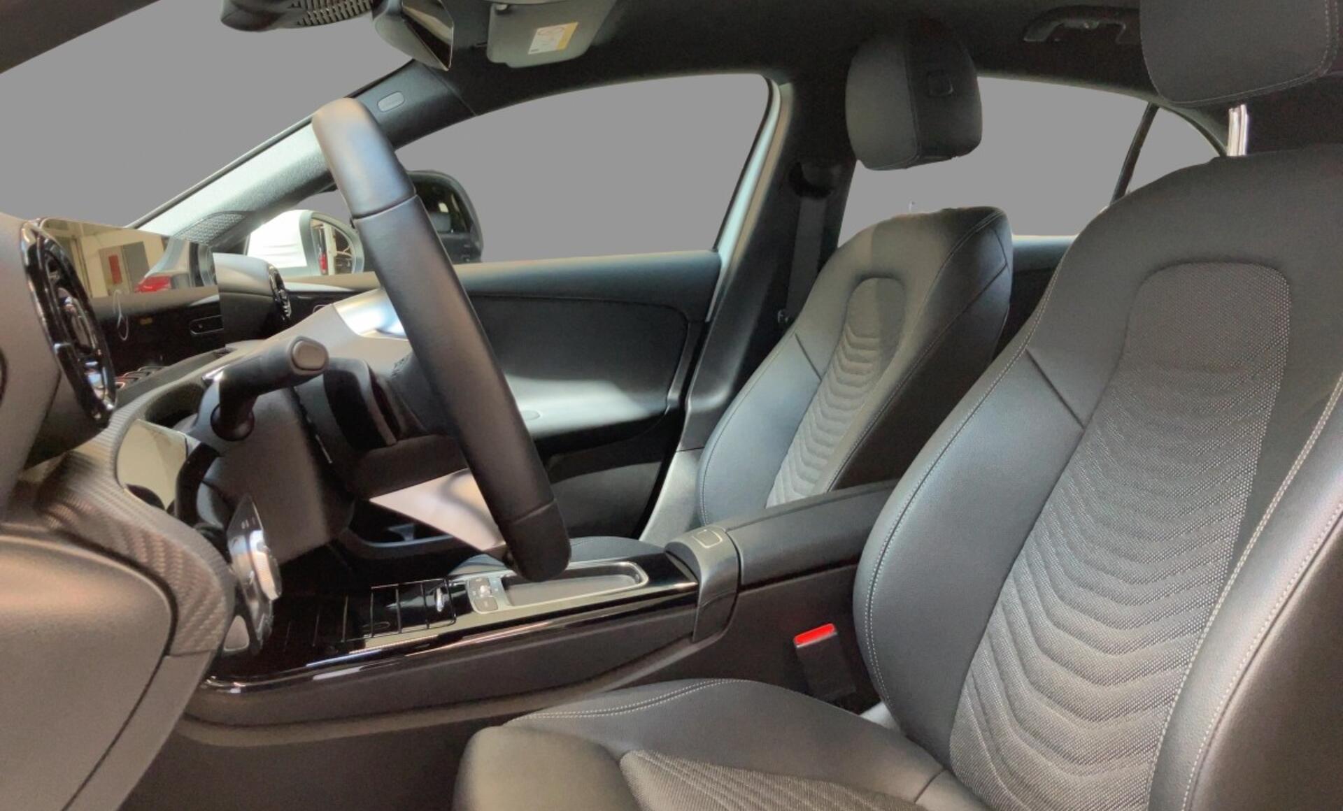 Mercedes-Benz - A 180 d Kompaktlimousine Österreich-Edition