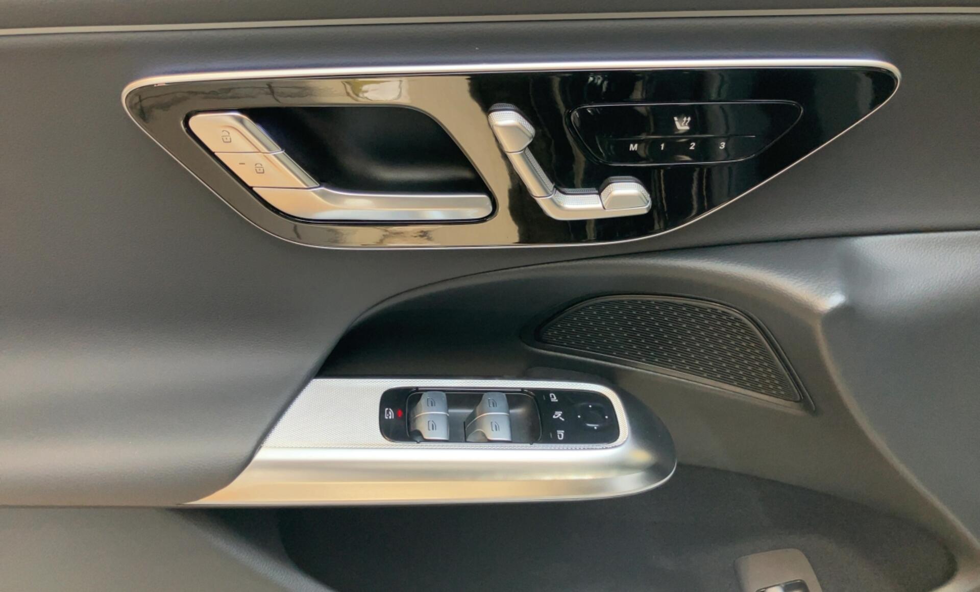Mercedes-Benz - E 300 de 4MATIC T-Modell