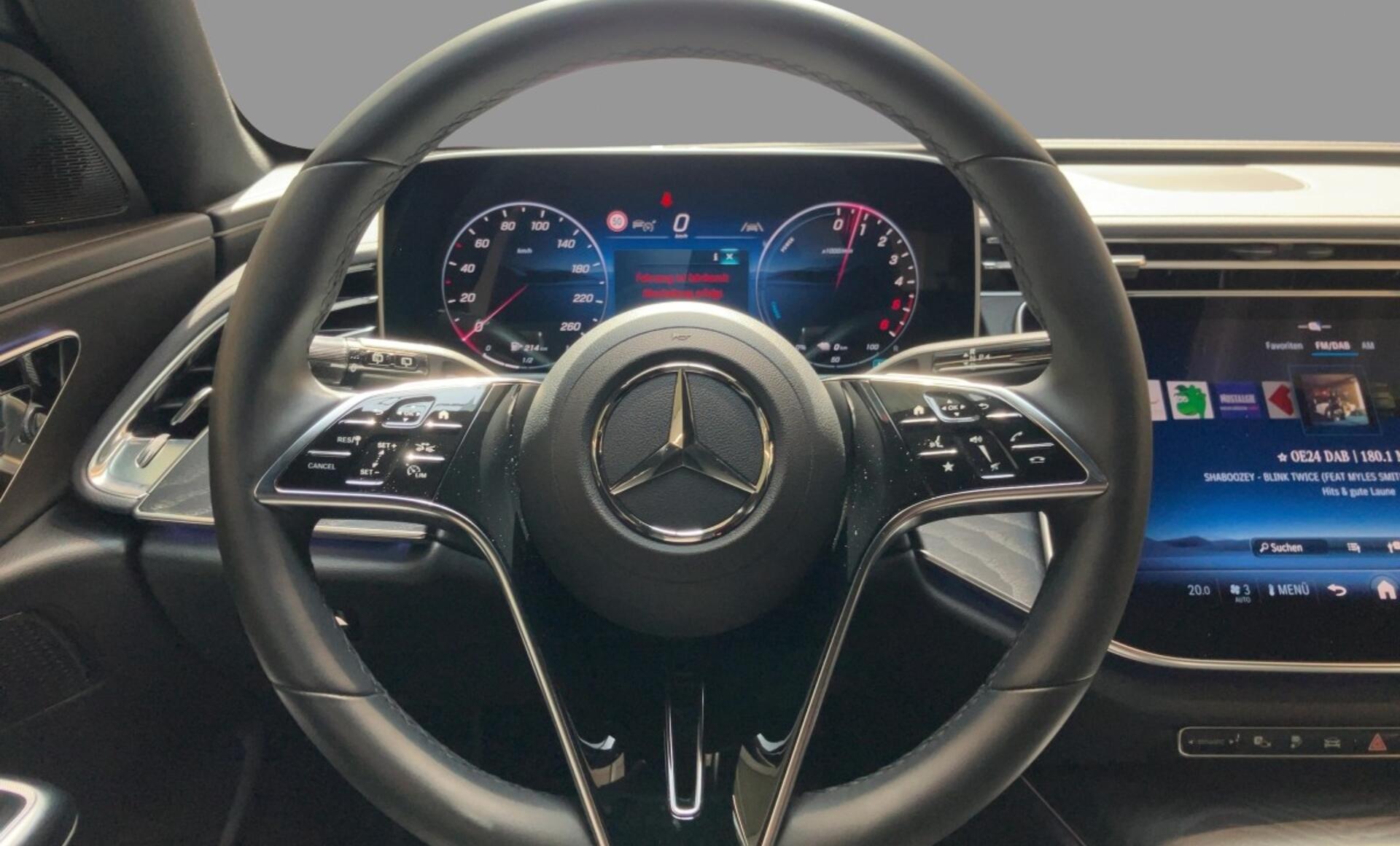 Mercedes-Benz - E 300 de 4MATIC T-Modell