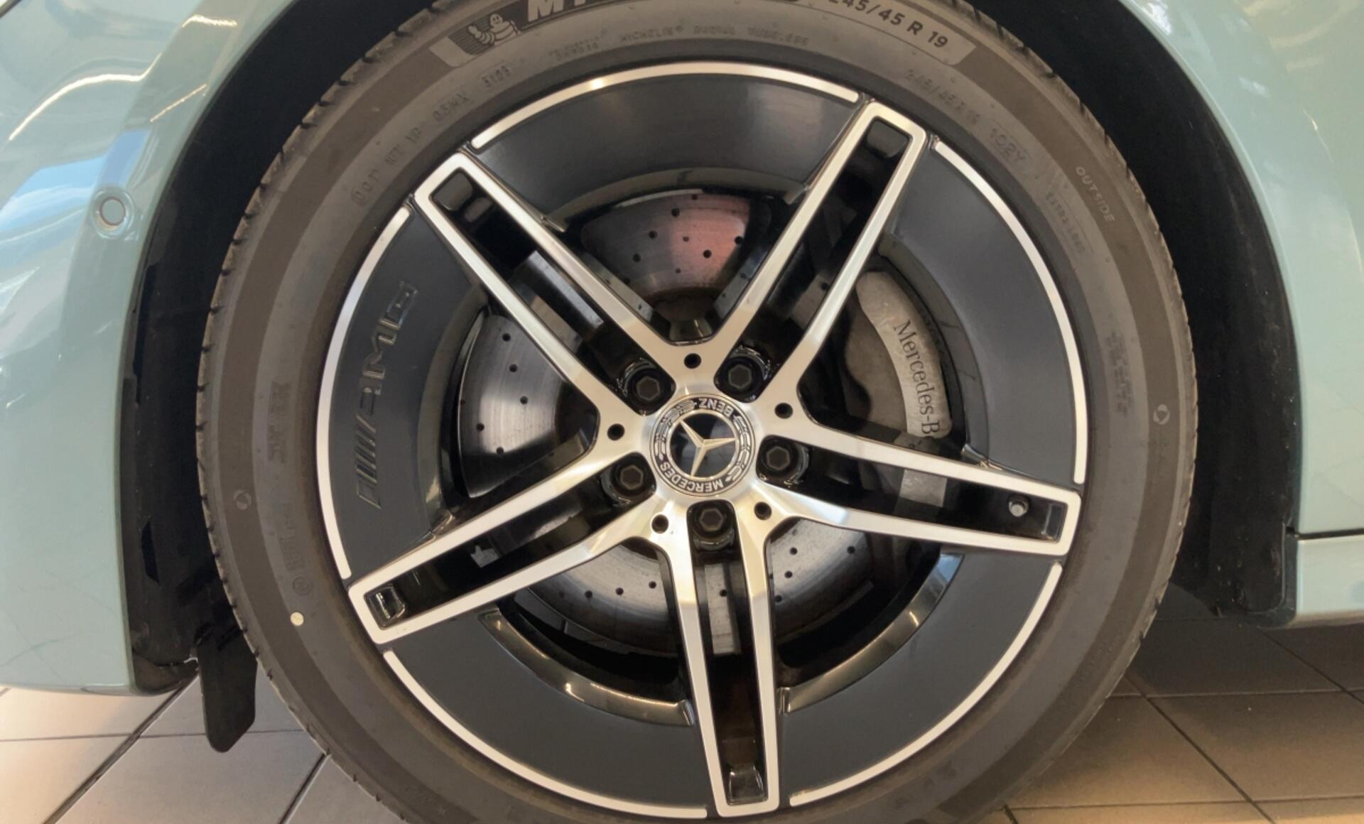 Mercedes-Benz - E 220 d T-Modell