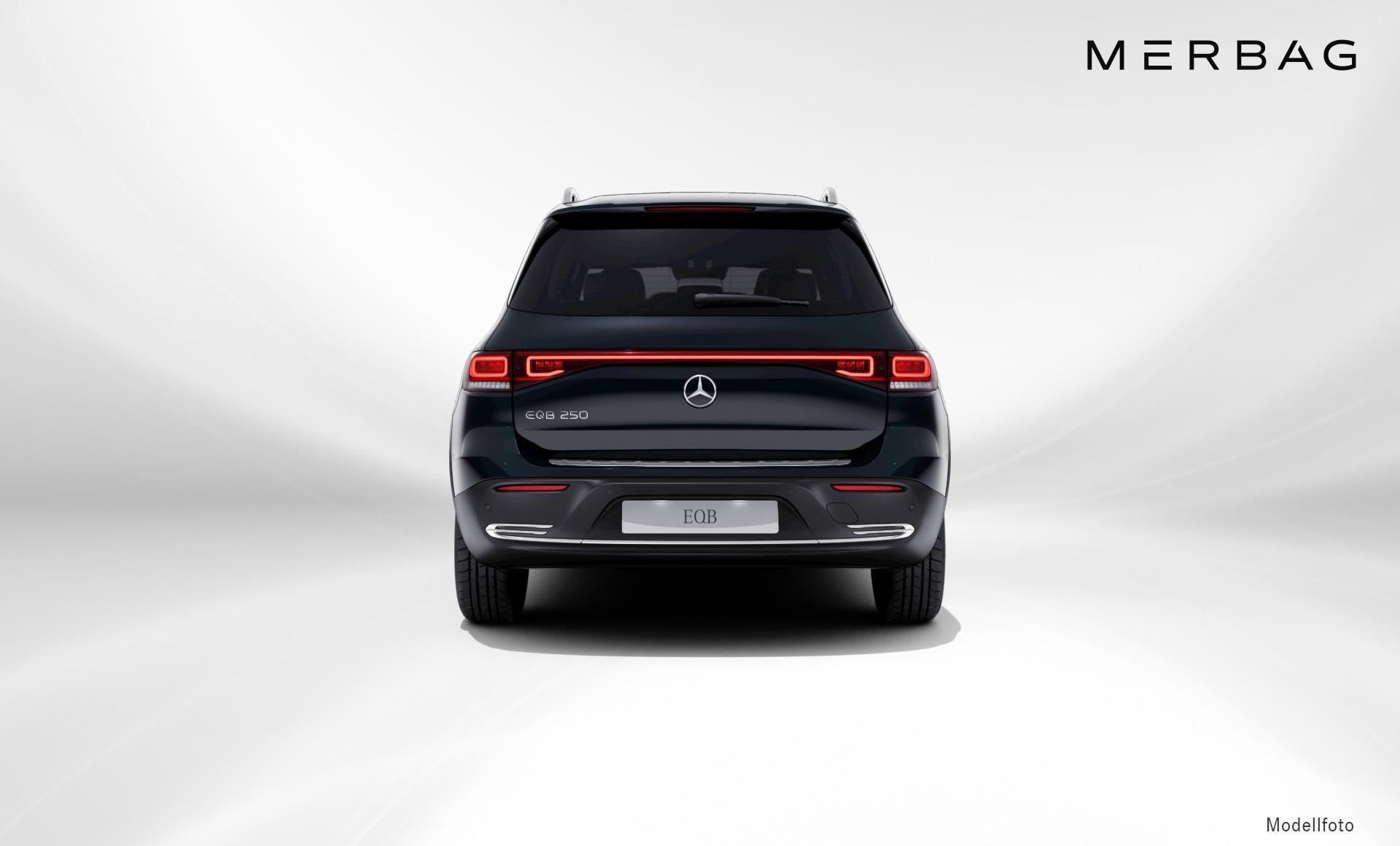 Mercedes-Benz - EQB 250