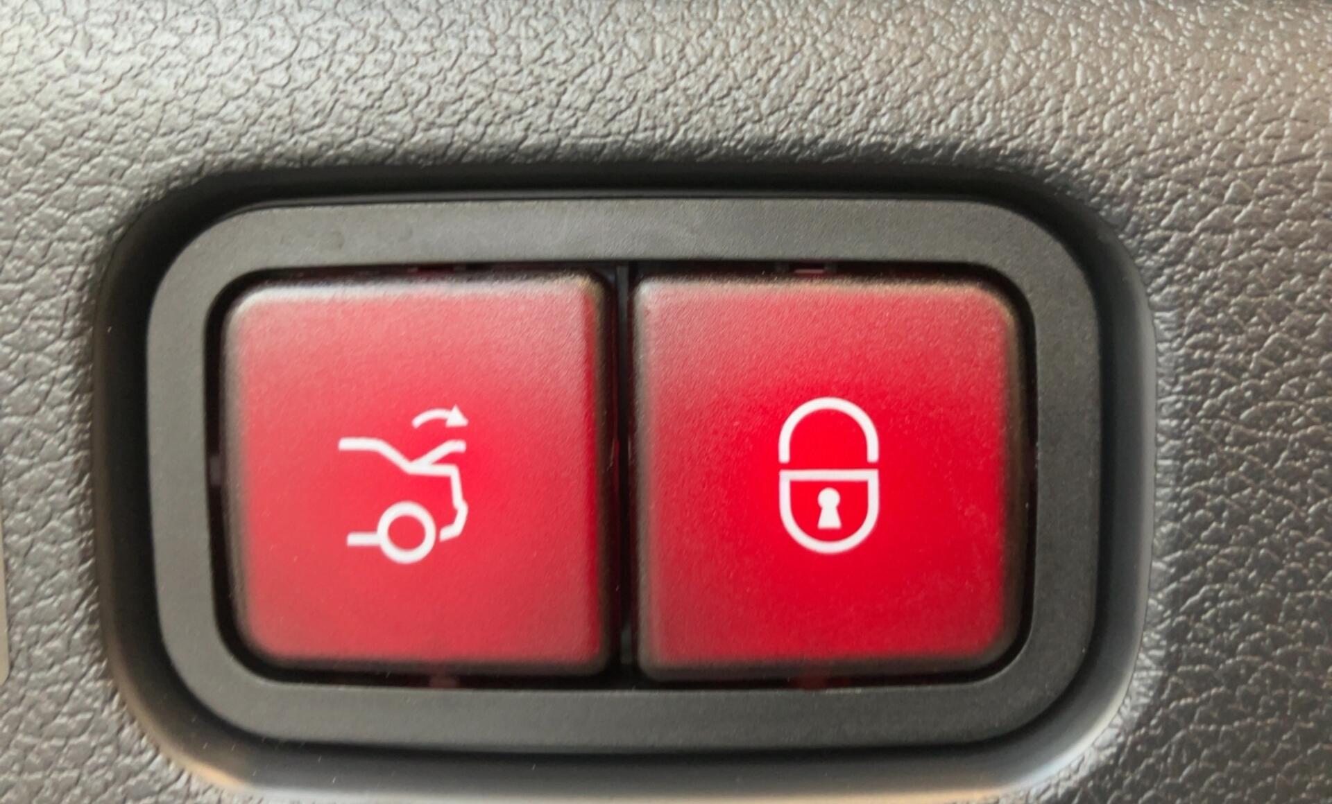 Mercedes-Benz - E 220 d Limousine