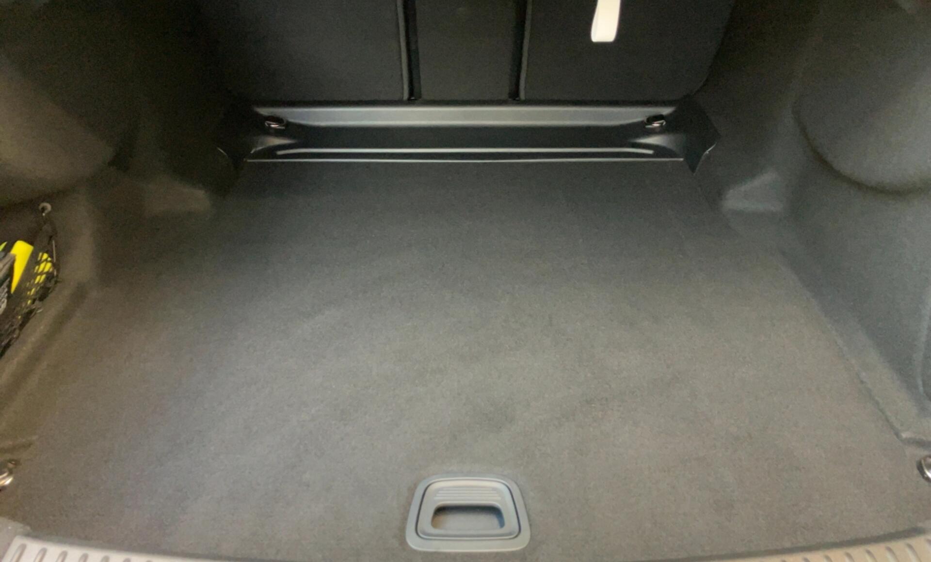 Mercedes-Benz - E 220 d Limousine