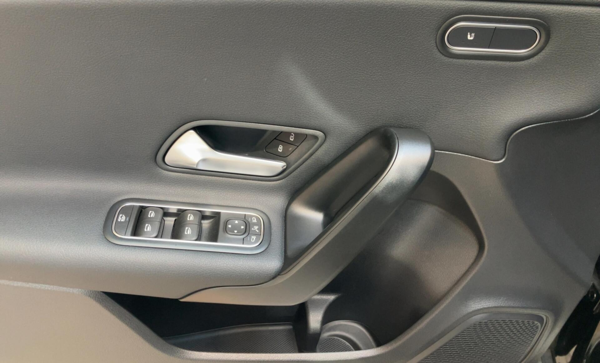 Mercedes-Benz - A 180 d Kompaktlimousine Österreich-Edition