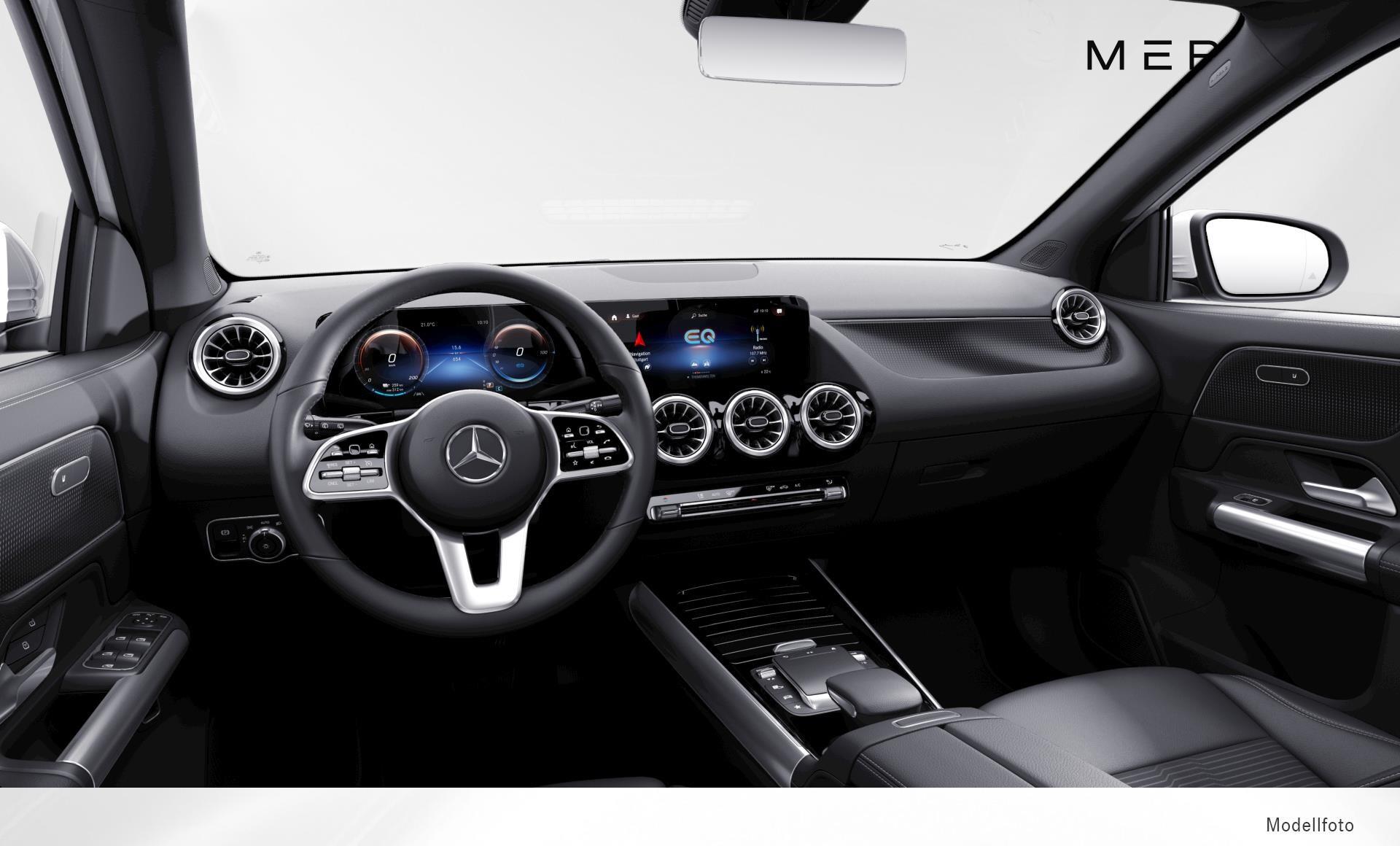 Mercedes-Benz - EQA 250
