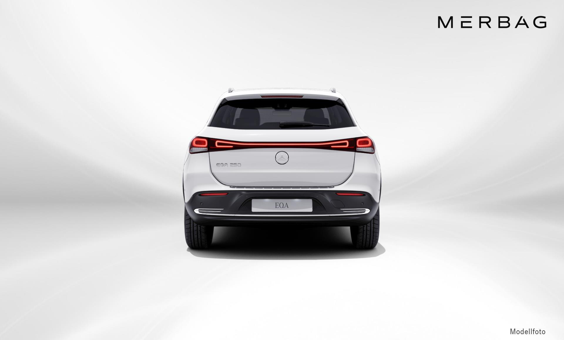 Mercedes-Benz - EQA 250