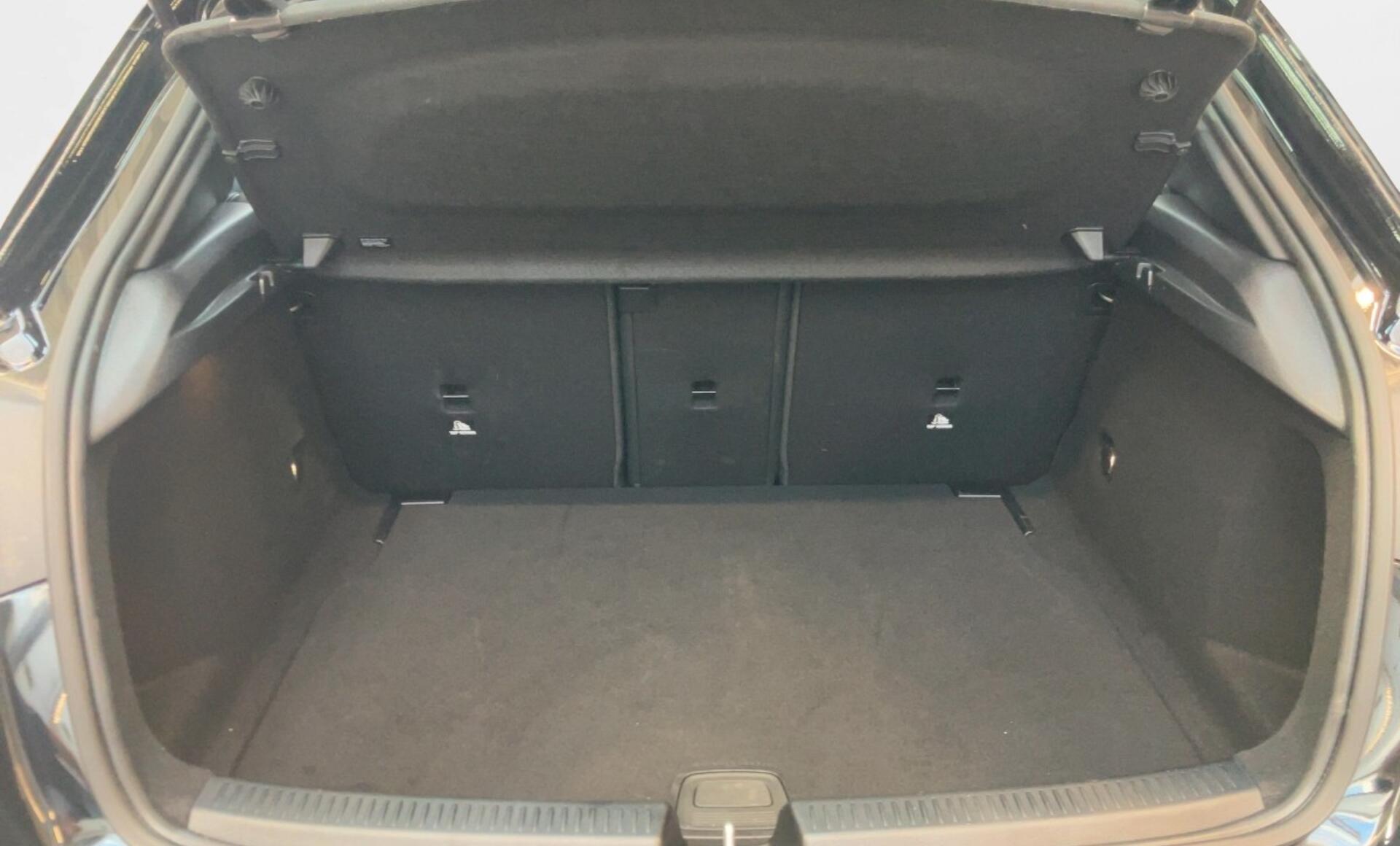 Mercedes-Benz - A 180 d Kompaktlimousine Österreich-Edition