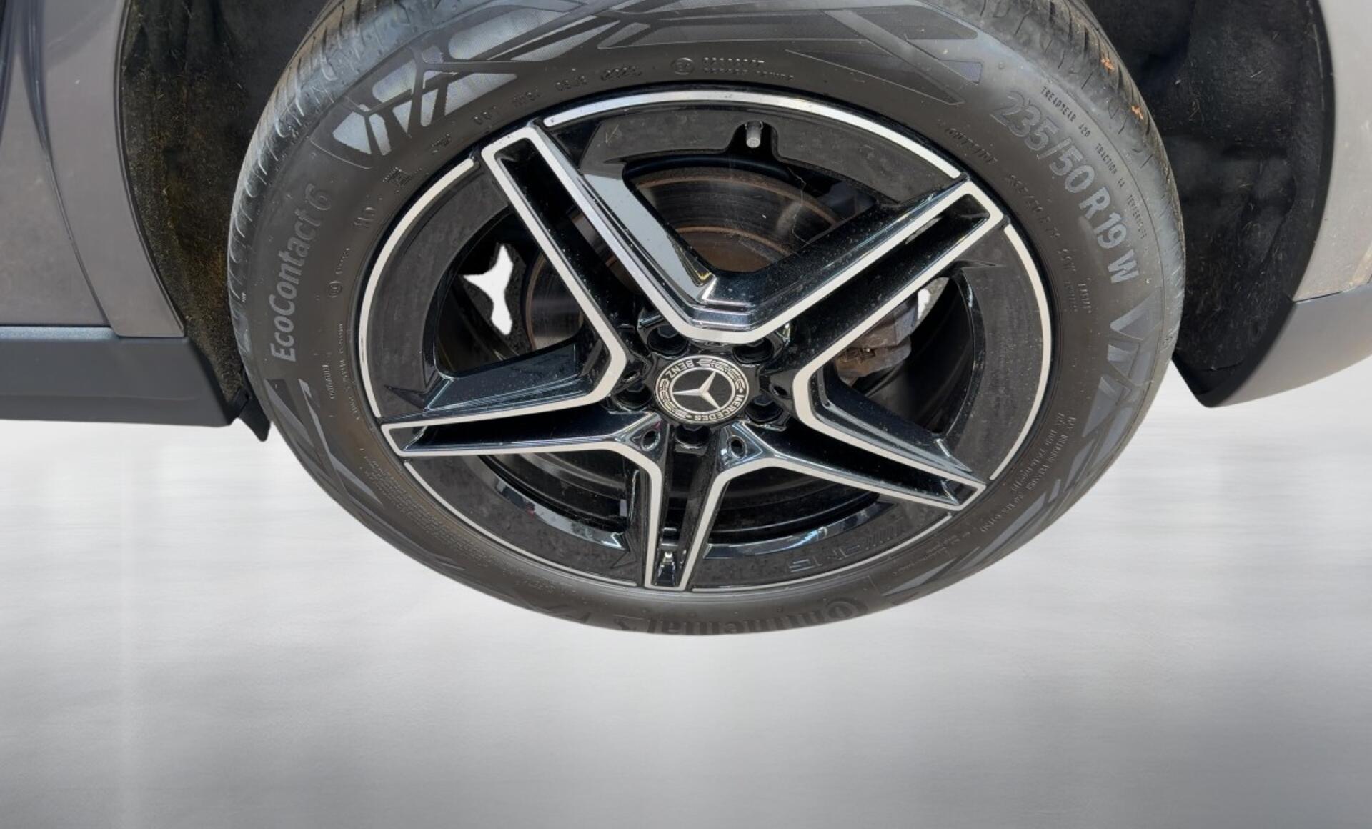 Mercedes-Benz - GLA 180 d