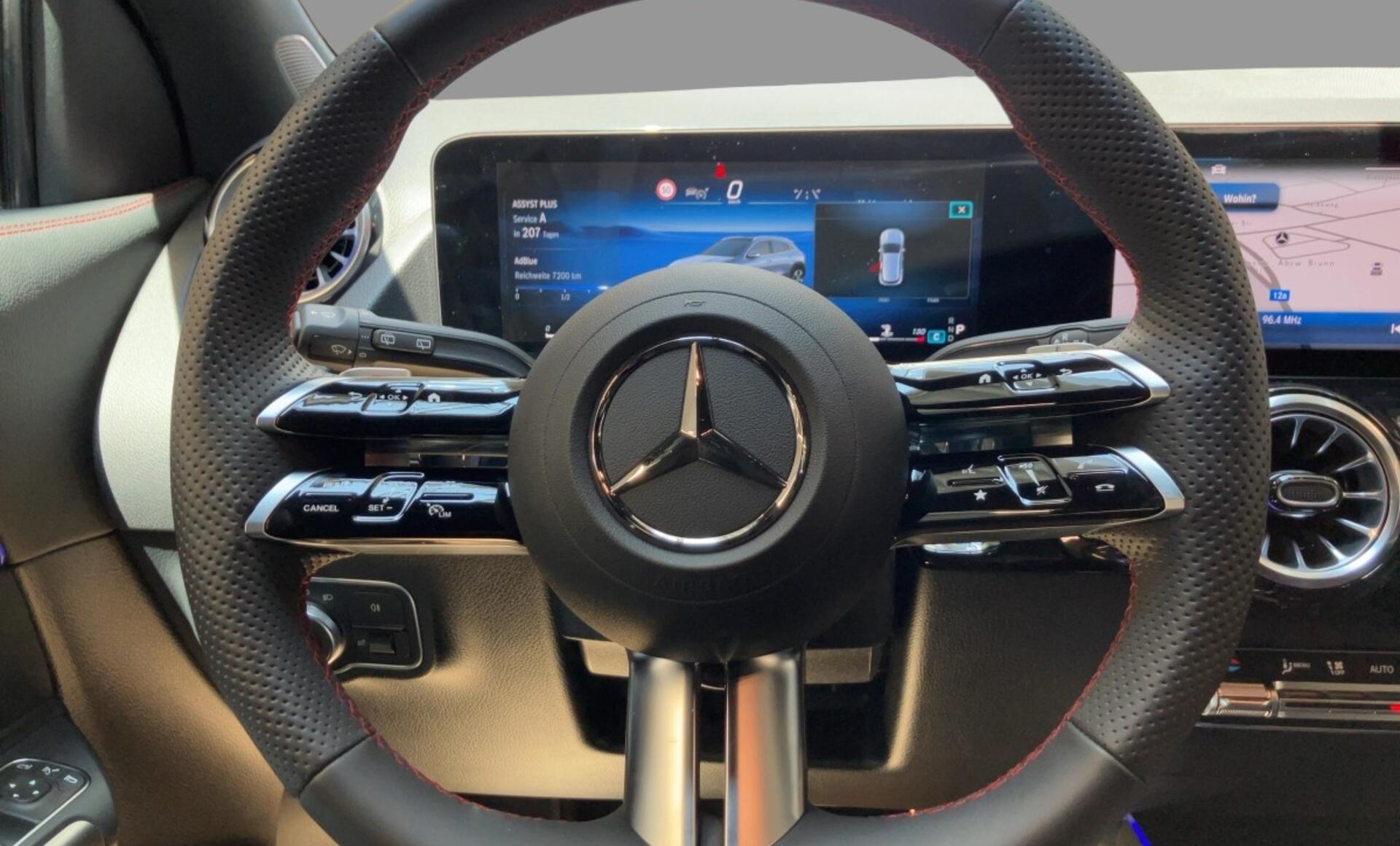 Mercedes-Benz - GLA 200 d 4MATIC Österreich-Edition
