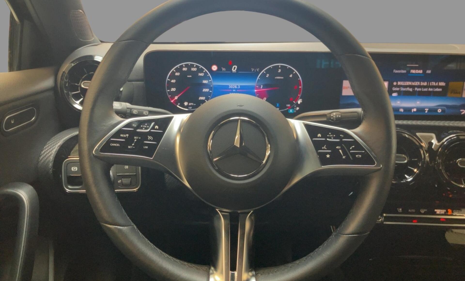 Mercedes-Benz - A 180 d Kompaktlimousine Österreich-Edition