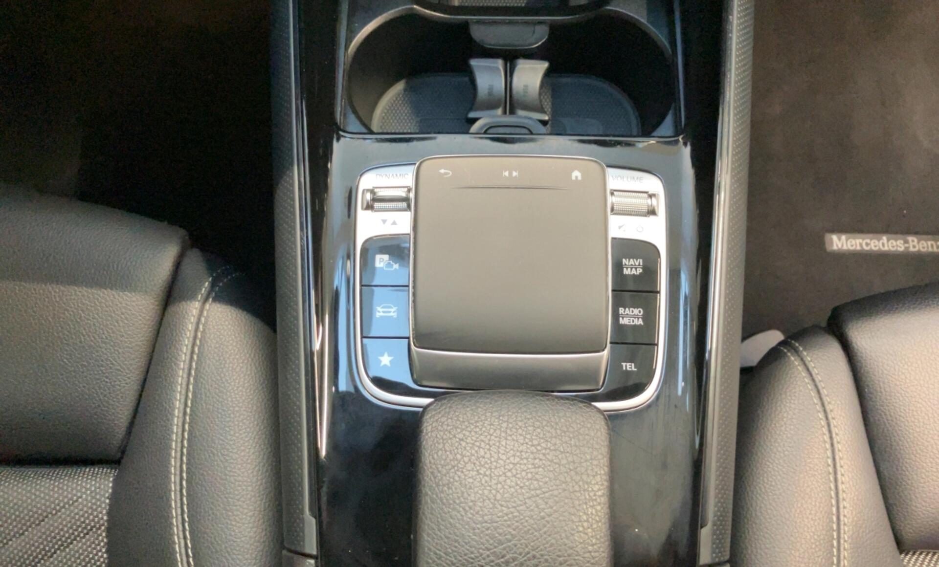 Mercedes-Benz - B 180