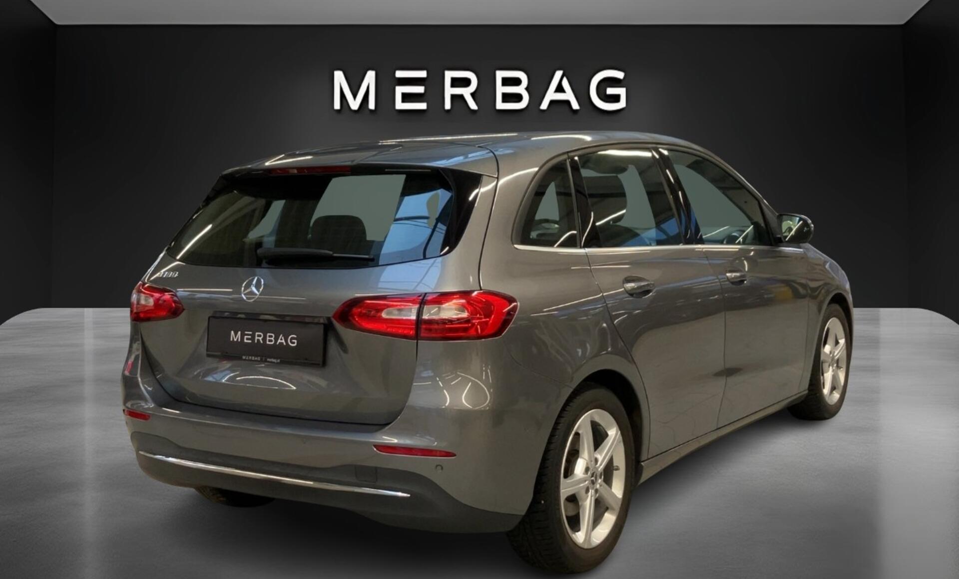 Mercedes-Benz - B 180