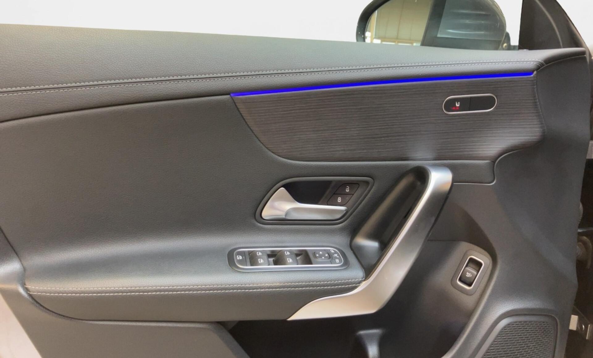 Mercedes-Benz - CLA 200 d 4MATIC Coupé