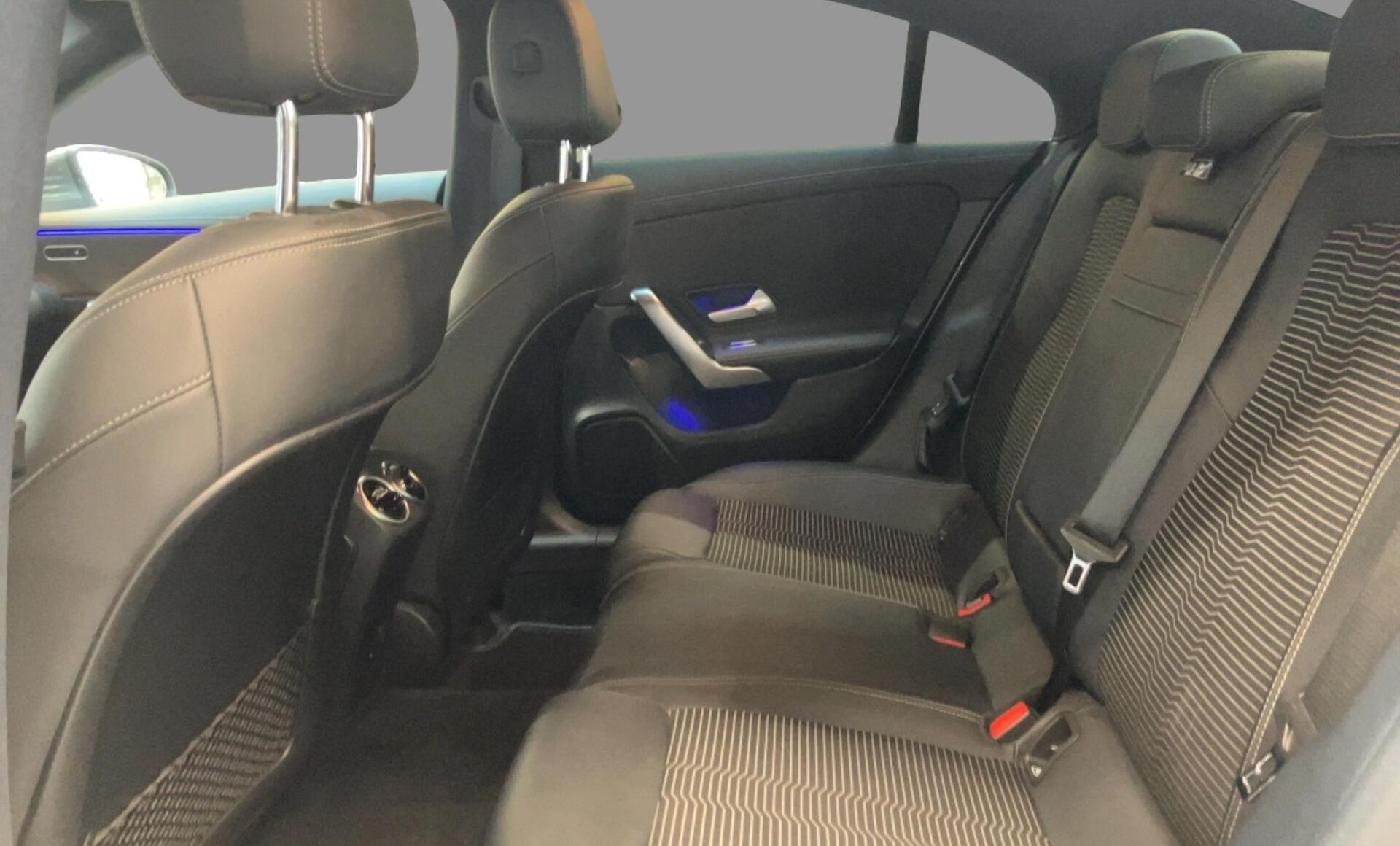 Mercedes-Benz - CLA 200 d 4MATIC Coupé