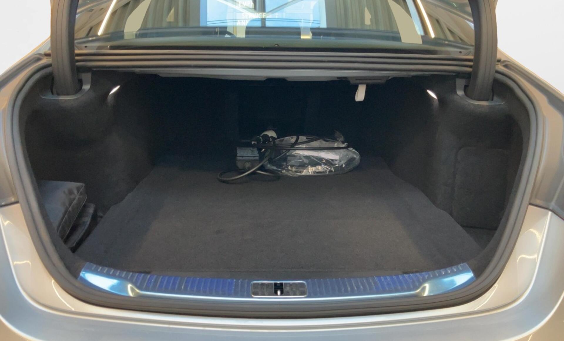 Mercedes-Benz - S 580 e 4MATIC Limousine