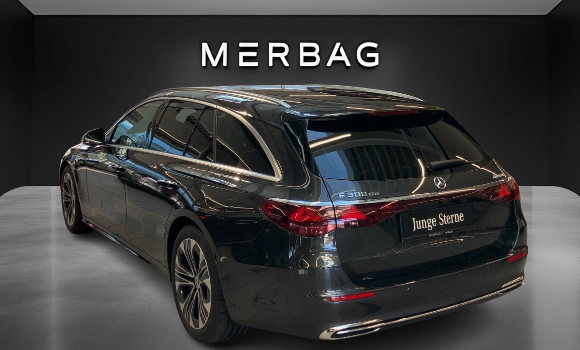 Mercedes-Benz - E 300 de 4MATIC T-Modell mit EQ Hybrid Technologie