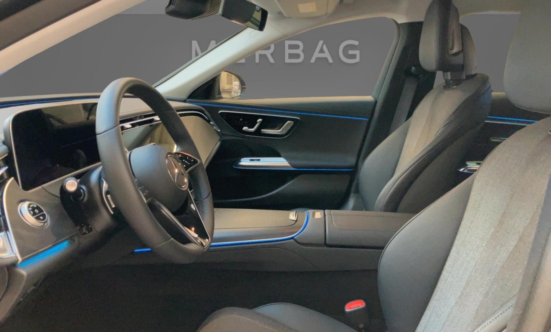 Mercedes-Benz - E 300 de 4MATIC T-Modell mit EQ Hybrid Technologie