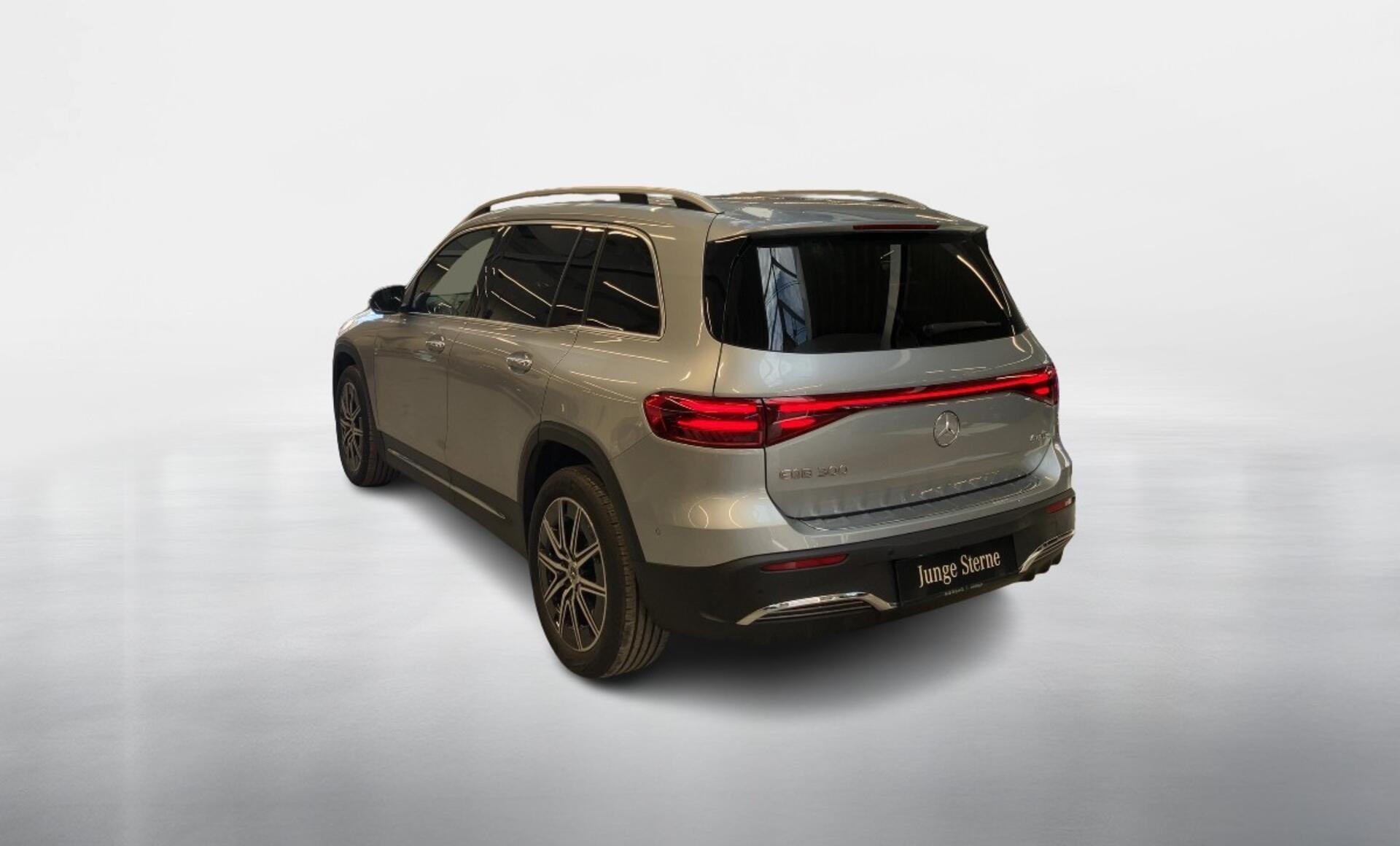 Mercedes-Benz - EQB 300 4MATIC Österreich-Edition