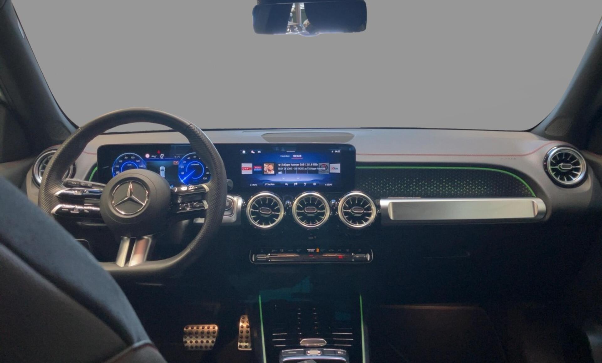 Mercedes-Benz - EQB 300 4MATIC Österreich-Edition