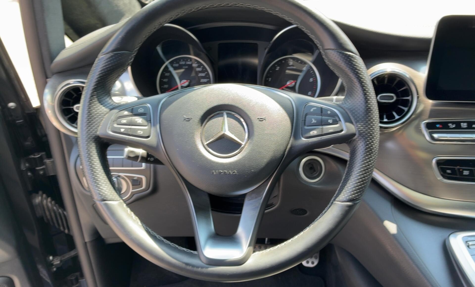 Mercedes-Benz - V 300 d 4MATIC EXCLUSIVE Lang