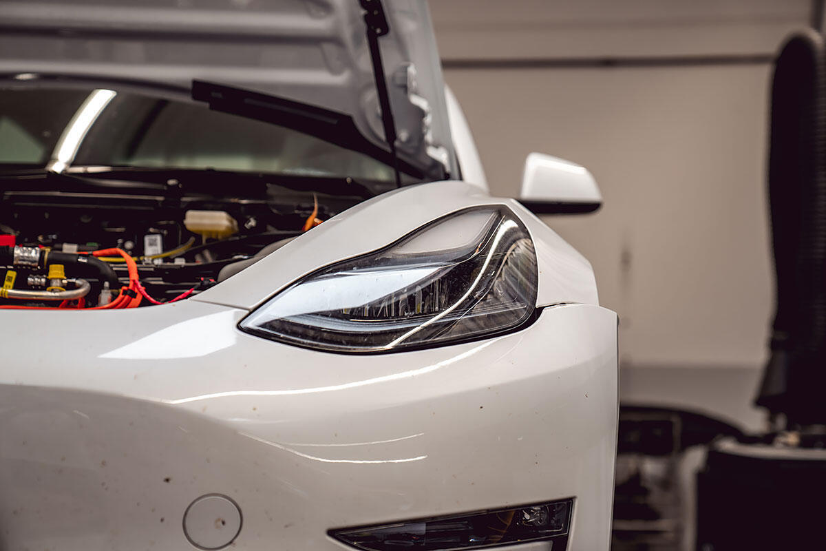 Tesla Original Ersatzteile