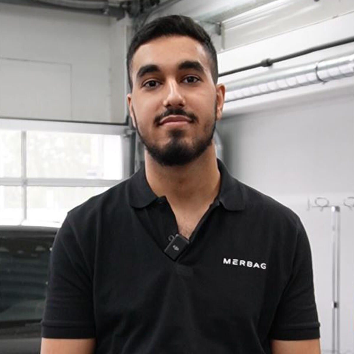 Video mit KFZ-Techniker