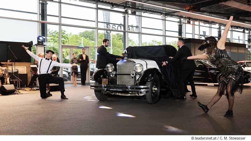 Eröffnung der Maybach-Lounge_die Enthüllung 1