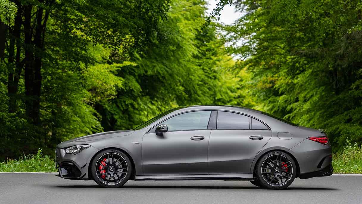 mercedes-amg-cla-45-4matic_gallery9_1216x684.jpg