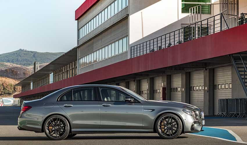 mercedes-amg-e-63-4matic-gallery5_850x500.jpg