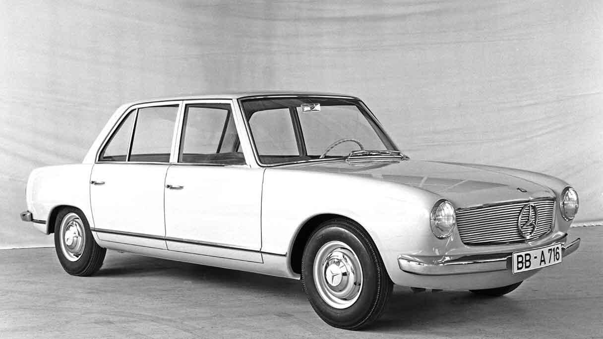 mercedes-benz-c-klasse-historie_gallery13_1216x684.jpg