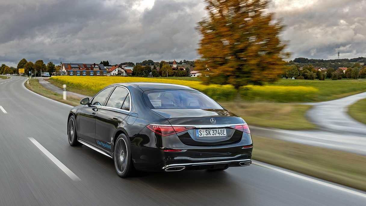 mercedes-benz-s-klasse-plugin-hybrid_gallery2_1216x684.jpg