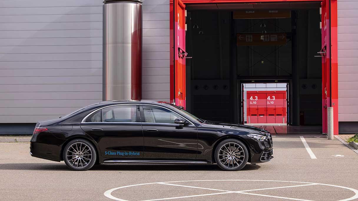mercedes-benz-s-klasse-plugin-hybrid_gallery4_1216x684.jpg
