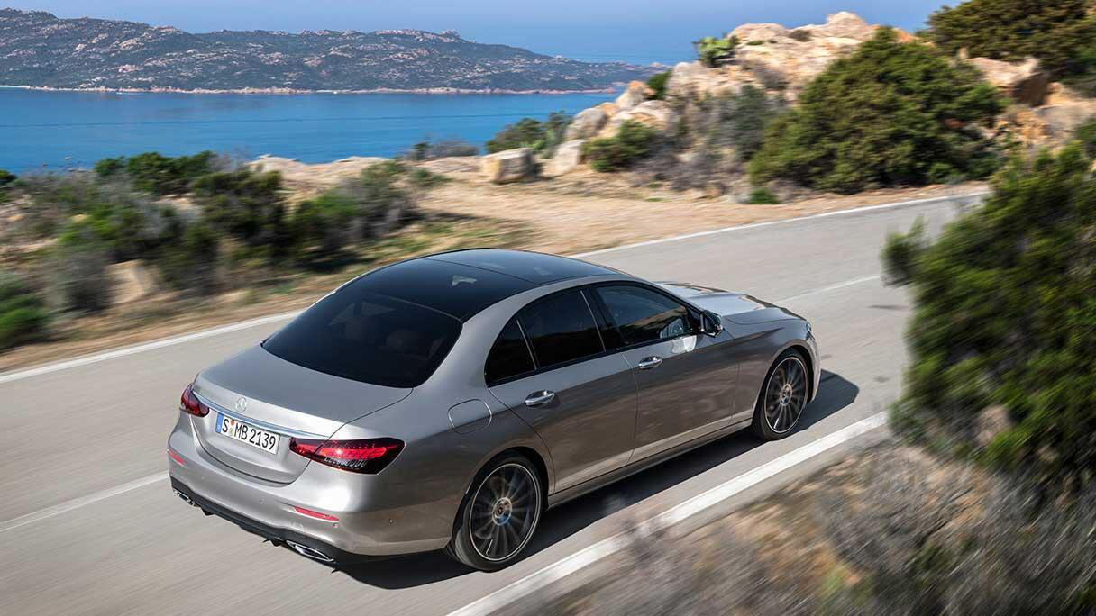 neue-mercedes-benz-e-klasse-2020_gallery16_1216x684.jpg