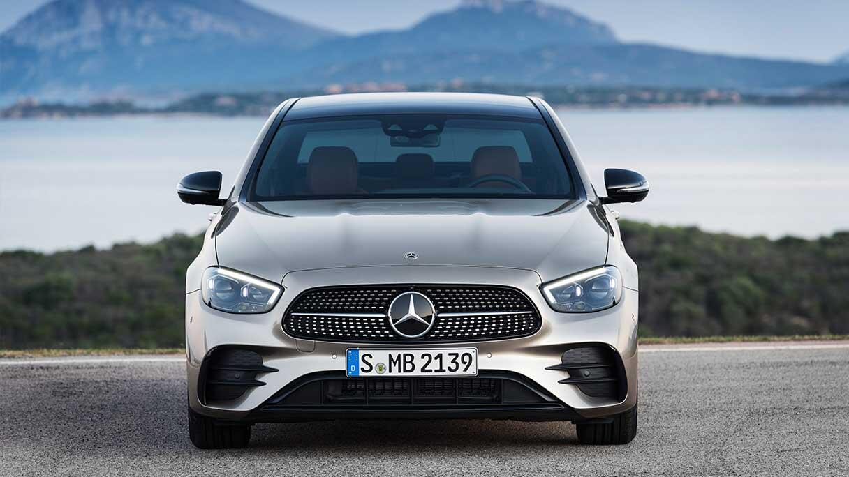 neue-mercedes-benz-e-klasse-2020_gallery18_1216x684.jpg