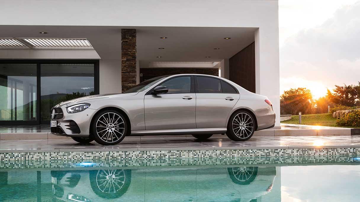 neue-mercedes-benz-e-klasse-2020_gallery7_1216x684.jpg